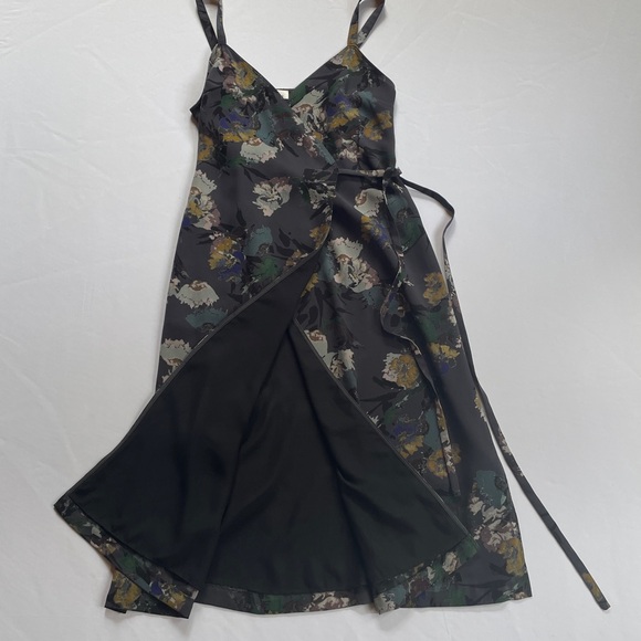 Aritzia Wilfred Floral Wrap Midi Dress - Sz XS - Picture 5 of 16